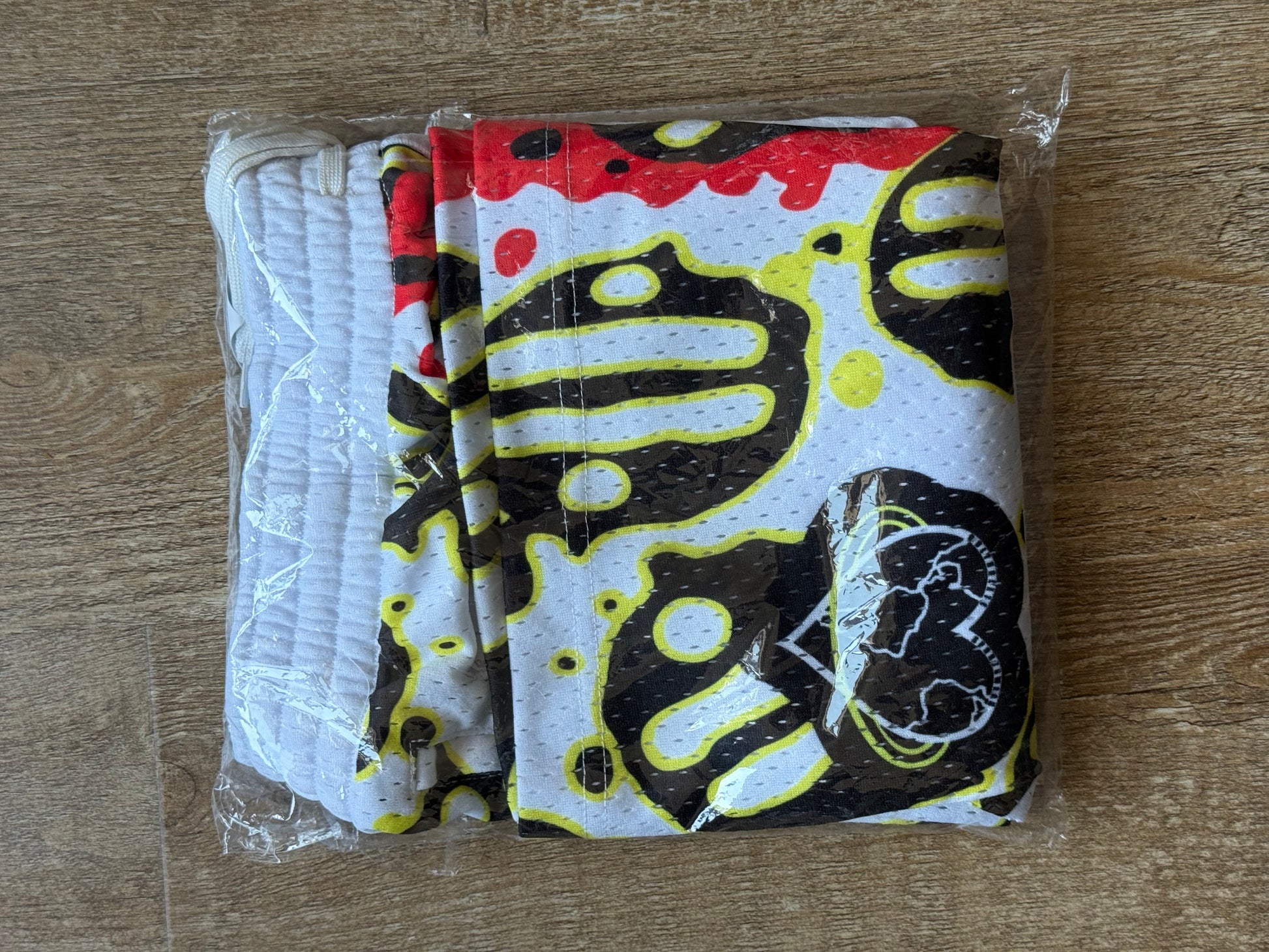 Afro Battle Shorts -White/Red image 3